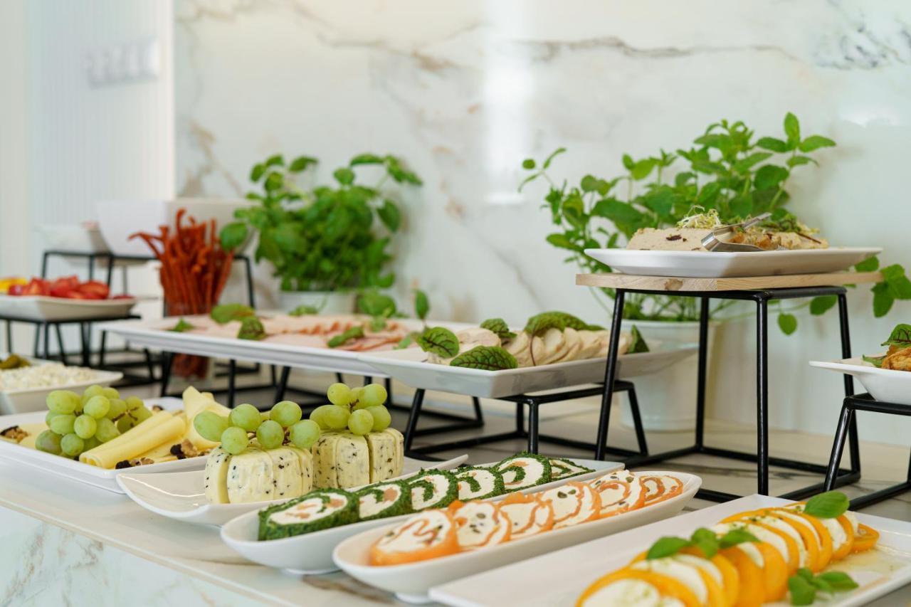 Tomaszów Lubelski Hotel Antoni מראה חיצוני תמונה