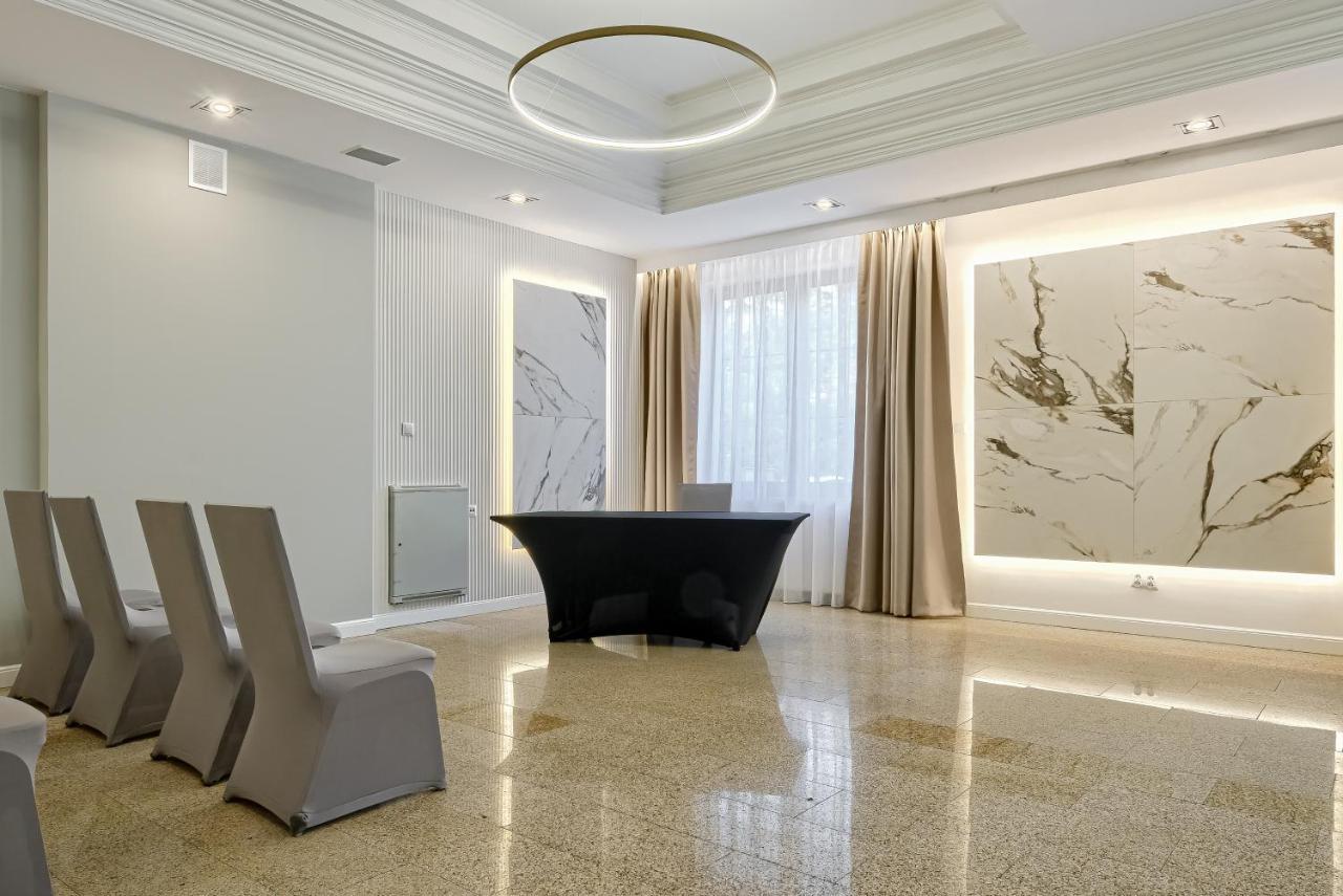 Tomaszów Lubelski Hotel Antoni מראה חיצוני תמונה