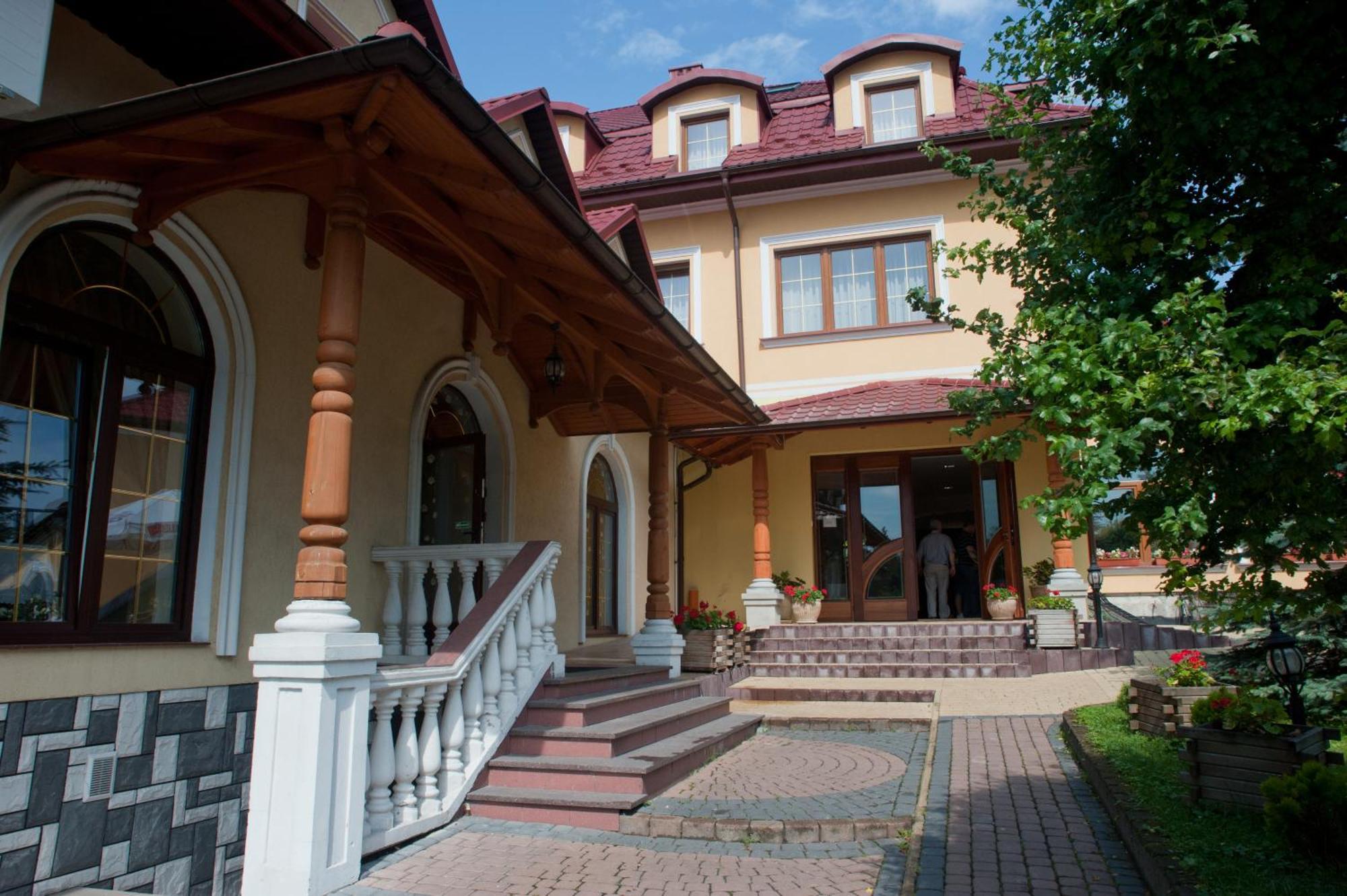 Tomaszów Lubelski Hotel Antoni מראה חיצוני תמונה